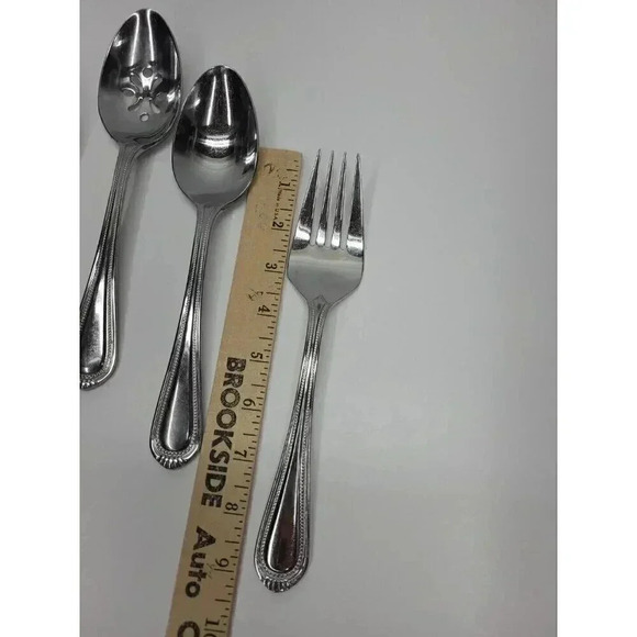 Oneida Countess Flatware Serving Set 3 Spoons, 1 Fork, 1 Butter Knife - Picture 5 of 5